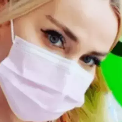 UK: YouTuber falls in love with an alien after being abducted