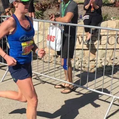 Woman beats personal record after pooing her pants halfway through a marathon