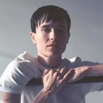 Elliot Page shows off ripped post-surgery bod