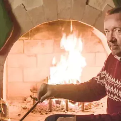 Kevin Spacey Wishes You A ‘Merry Christmas’ In A Rather Special Video