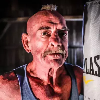 This 70-year-old boxer made his comeback, 36 years after his last fight, and won by KO!