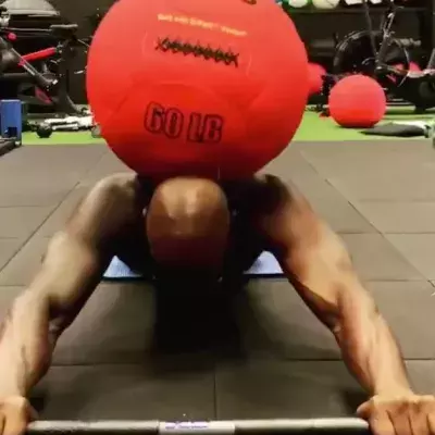 This Medicine Ball Workout 