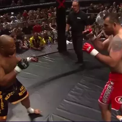 What Happens When a Boxer Squares Off Against an MMA Fighter