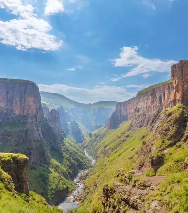 7 - Lesotho, South Africa: 38 homicides per 100,000 inhabitants per year