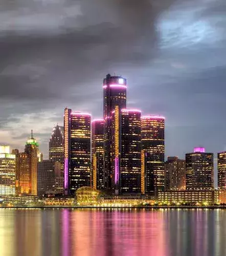 Detroit (USA): After being hit hard by the economic crisis, this city offers new inhabitants £1,850 ($2,500) for the first year and £740 ($1000) the second.
