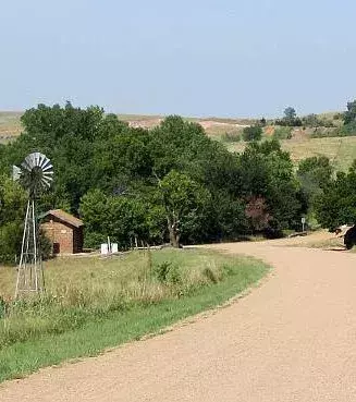 Marquette and Lincoln (USA): These two towns in Kansas will actually give you land for free just for moving there.