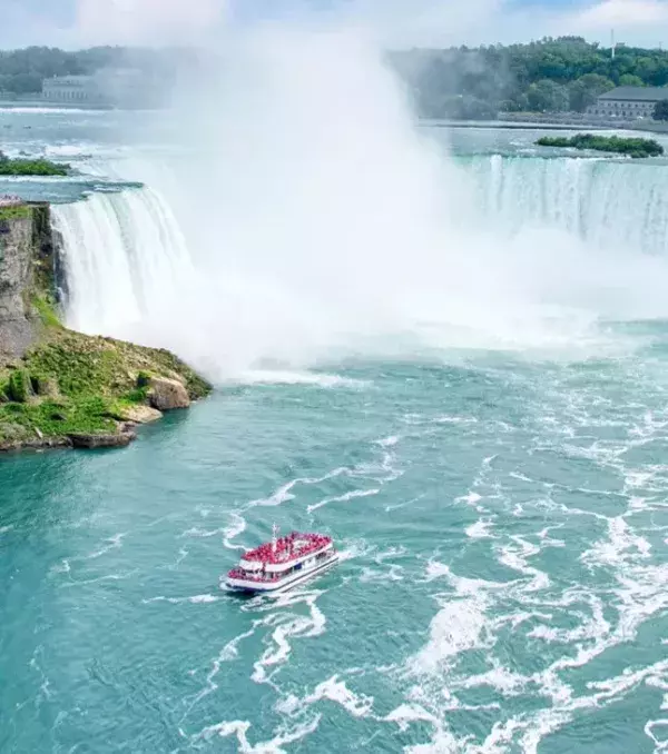 Niagara Falls (USA): While less scenic than the Canadian side, if you accept to stay for 2 years in this city then you can see yourself become £5,170 ($7,000) richer.