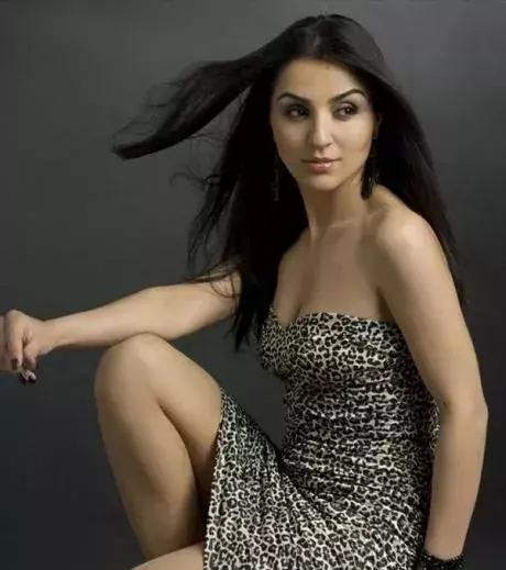 Nilufar Sherzod - Tadjikistan