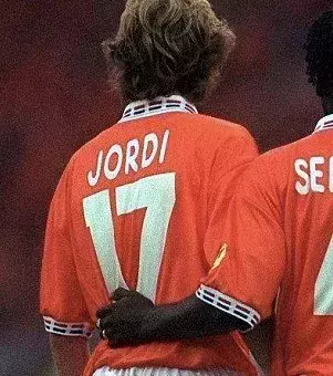 Jordi Cruyff: Imagine the amount of pressure that comes with being the son of the legendary Johan Cruyff. We can understand the reasoning behind this one.