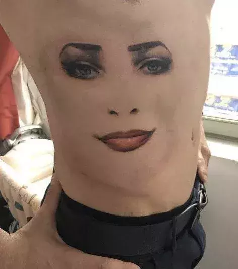 Uros Vitas, who plays in Belgium, has the face of a woman on his side